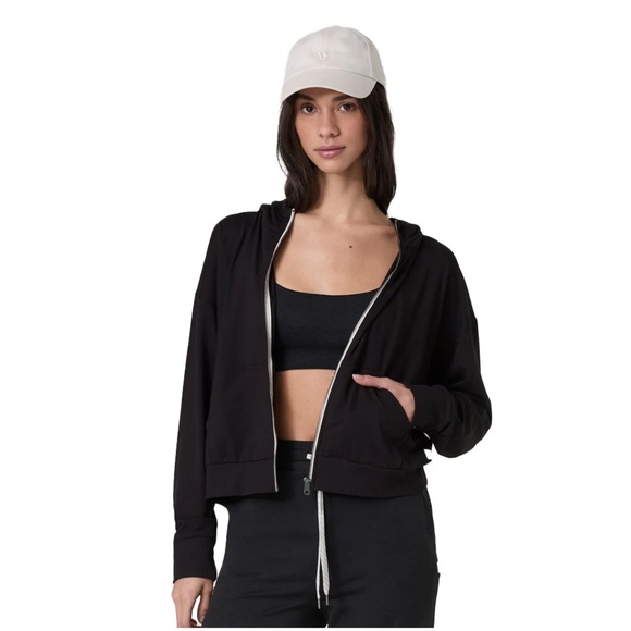 Vuori Halo Modern Full Zip Black - Picture 2 of 10